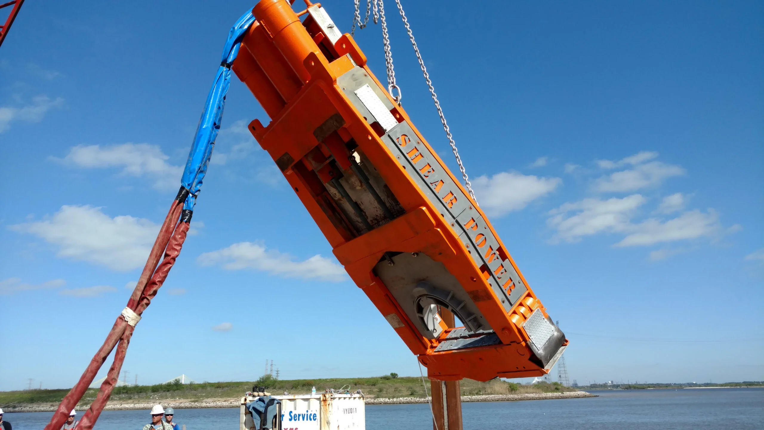 Cutting battered pilings